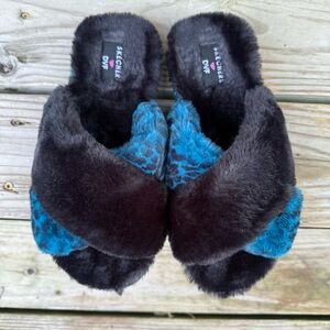 Skechers DVF Slides Cozy Animal Print Soft Fuzzy Slippers Faux Fur 9.5